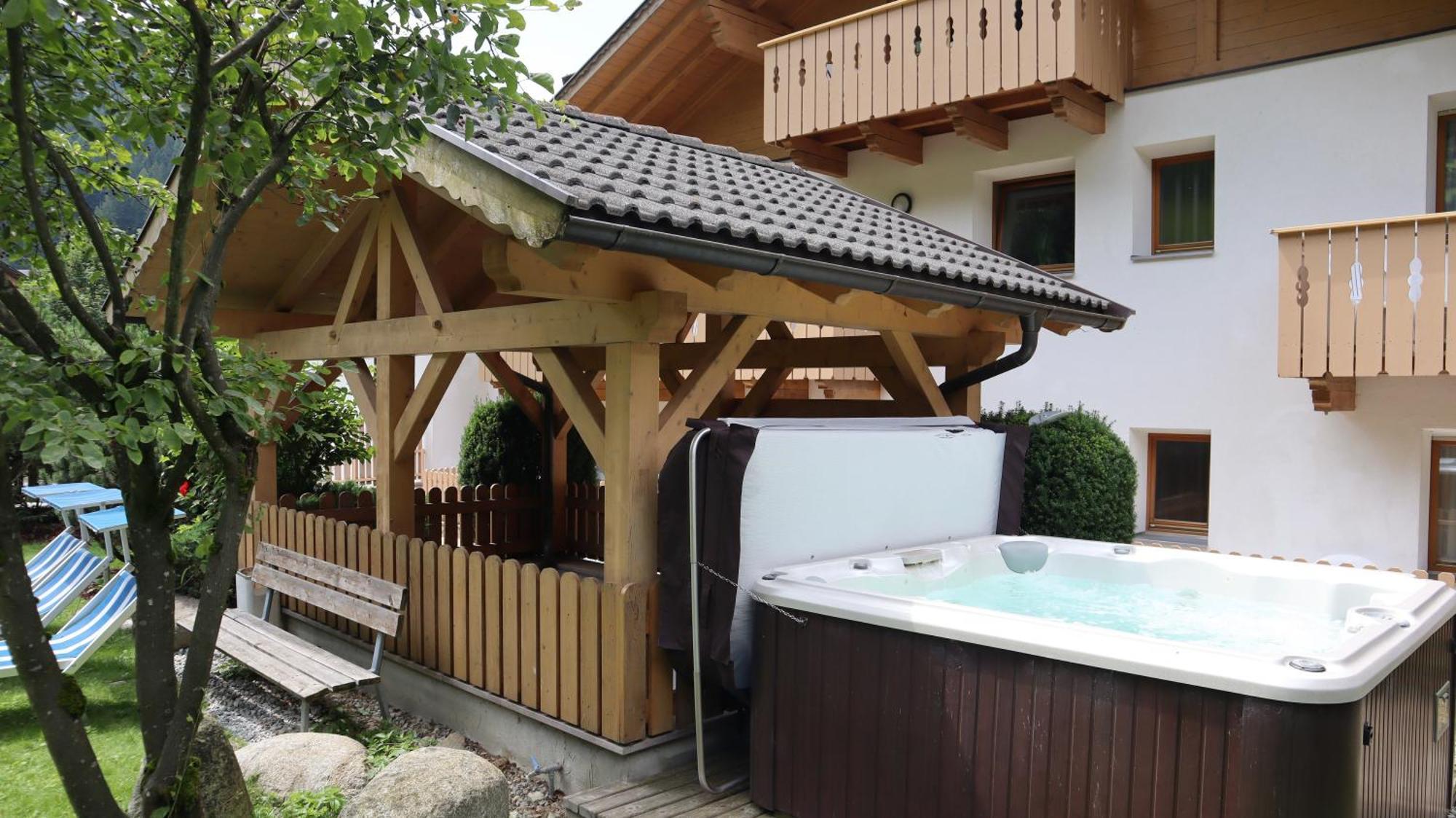 Almhotel Bergerhof Sarentino Экстерьер фото